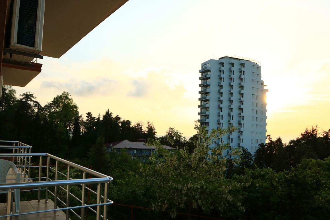Rainbow Rooms Apart Hotel Makhinjauri Exteriör bild