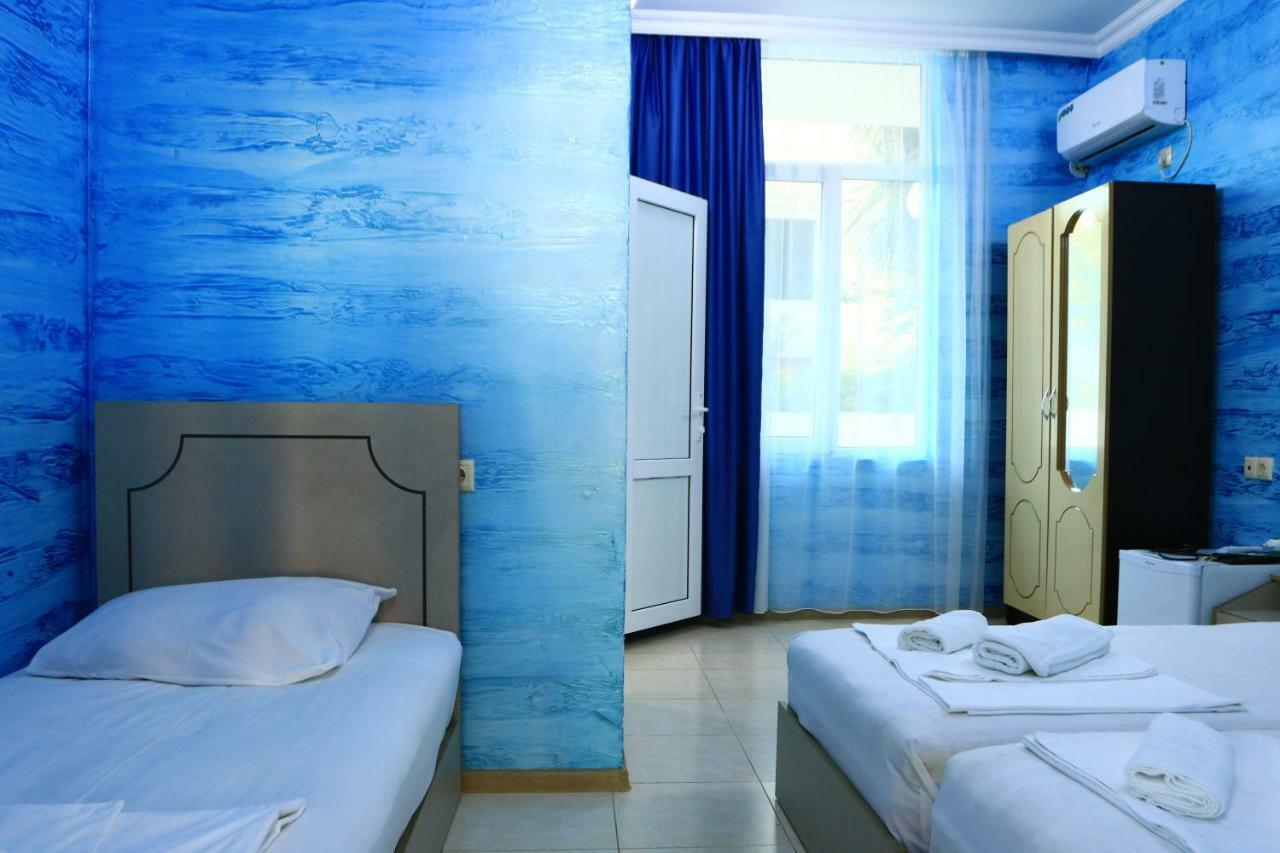 Rainbow Rooms Apart Hotel Makhinjauri Exteriör bild